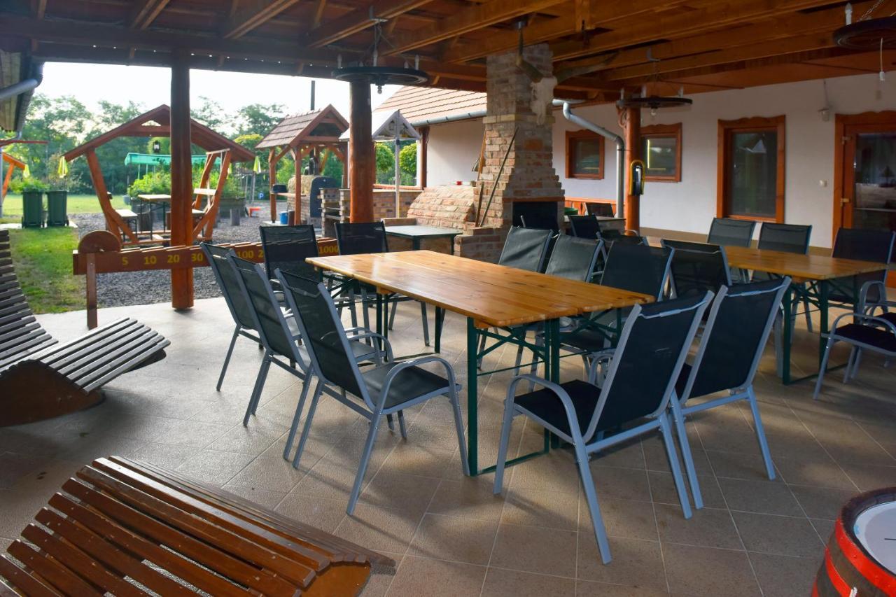 Nyakiglab Villa Szegi Экстерьер фото